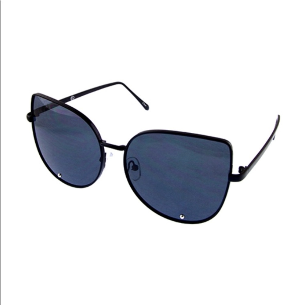 ✨x5 HP✨Butterfly Detailed Sunglasses - Picture 5 of 8